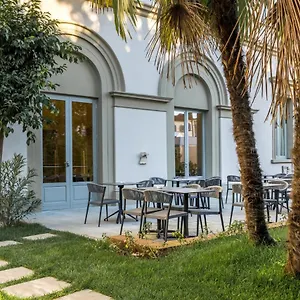 https://ariele.it-tuscanyhotel.com